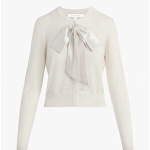 NWT Favorite Daughter
THE TAKE A BOW CARDIGAN
Size: Medium
Color: Ivory